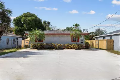 617 NW 15th Avenue, Pompano Beach, FL 33069 - Photo 1