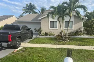 5765 Strawberry Lakes Cir, Lake Worth, FL 33463 - Photo 3