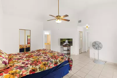 400 SW 113th Terrace, Pembroke Pines, FL 33025 - Photo 15