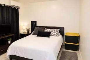 306 NE 6th St, Hallandale Beach, FL 33009 - Photo 5