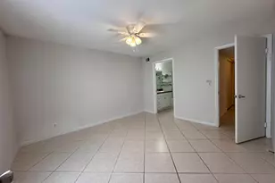 815 W Boynton Beach Blvd, Boynton Beach, FL 33426 - Photo 9
