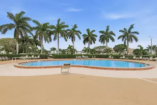 32 Fanshaw A, Boca Raton, FL 33434 - Photo 27