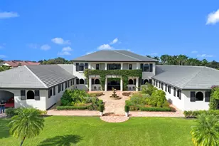 14710 Palm Beach Point Blvd, Wellington, FL 33414 - Photo 3