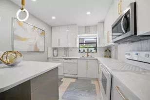 137 Piedmont C, Delray Beach, FL 33484 - Photo 7
