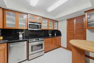 1700 Presidential Way, West Palm Beach, FL 33401 - Photo 7