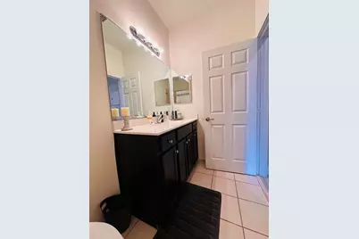 9326 W 33rd Lane, Hialeah, FL 33018 - Photo 17
