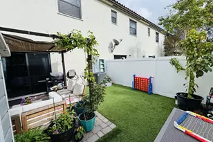 9326 W 33rd Ln, Hialeah, FL 33018 - Photo 29