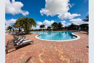 9326 W 33rd Lane, Hialeah, FL 33018 - Photo 37