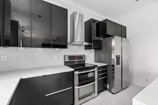 12328 NW 26th St, Coral Springs, FL 33065 - Photo 9