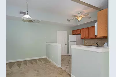 524 7th Square #101, Vero Beach, FL 32962 - Photo 7