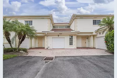 524 7th Square #101, Vero Beach, FL 32962 - Photo 3