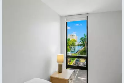 4800 Bayview #306, Fort Lauderdale, FL 33308 - Photo 11