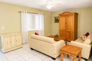 175 Flanders D, Delray Beach, FL 33484 - Photo 3
