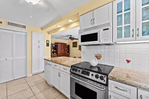 372 Golfview Rd, North Palm Beach, FL 33408 - Photo 9