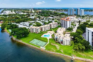 372 Golfview Rd, North Palm Beach, FL 33408 - Photo 3
