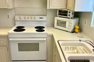 1455 N 12th Ct, Hollywood, FL 33019 - Photo 5