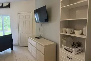 8906 Sandshot Ct, Port Saint Lucie, FL 34986 - Photo 5