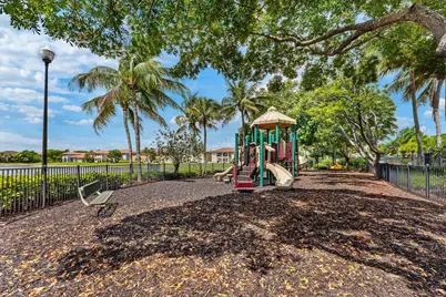 599 Cresta Circle, West Palm Beach, FL 33413 - Photo 41