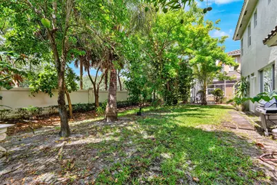 599 Cresta Circle, West Palm Beach, FL 33413 - Photo 39