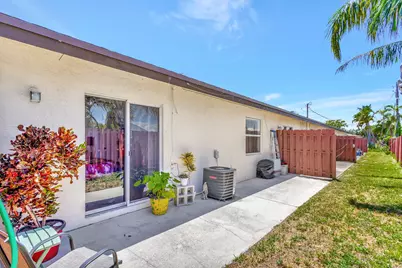 1919 Doffer Lane, North Palm Beach, FL 33408 - Photo 21