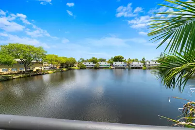 1351 NE 40th Place, Oakland Park, FL 33334 - Photo 37