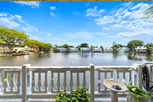 1351 NE 40th Pl, Oakland Park, FL 33334 - Photo 17