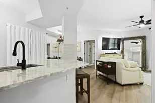 780 S Sapodilla Ave, West Palm Beach, FL 33401 - Photo 1