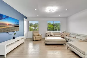 8080 Laurel Falls Dr, Boca Raton, FL 33496 - Photo 27