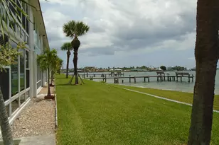 1133 Bayshore Dr, Fort Pierce, FL 34949 - Photo 17