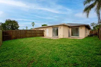 4698 Arthur Street, Palm Beach Gardens, FL 33418 - Photo 5
