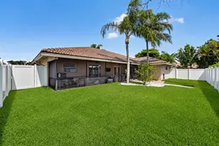 7816 Sunflower Dr, Margate, FL 33063 - Photo 13
