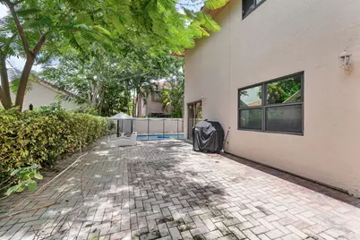 523 NW 38th Terrace, Deerfield Beach, FL 33442 - Photo 33