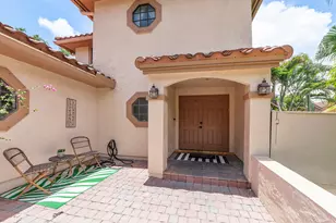 523 NW 38th Terrace, Deerfield Beach, FL 33442 - Photo 3