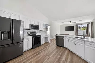 6122 NW Daroco Terrace, Port Saint Lucie, FL 34986 - Photo 15