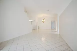 10884 Royal Caribbean Cir, Boynton Beach, FL 33437 - Photo 21