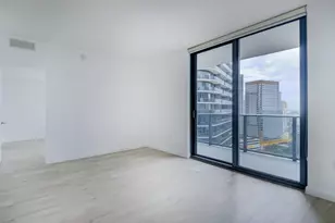 45 SW 9th St, Miami, FL 33130 - Photo 11