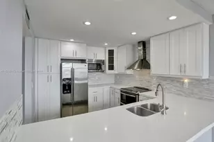 11930 N Bayshore Dr, North Miami, FL 33181 - Photo 25