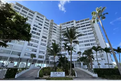 11930 N Bayshore Drive #Ph10, North Miami, FL 33181 - Photo 1