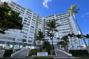 11930 N Bayshore Dr, North Miami, FL 33181 - Photo 1