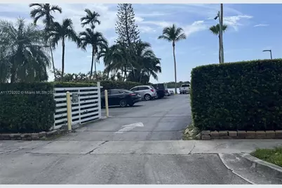 11930 N Bayshore Drive #Ph10, North Miami, FL 33181 - Photo 17
