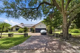251 NW 104th Ave, Coral Springs, FL 33071 - Photo 9