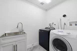251 NW 104th Ave, Coral Springs, FL 33071 - Photo 39