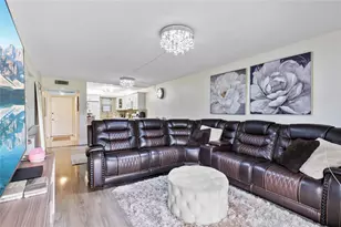 9300 SW 8th St, Boca Raton, FL 33428 - Photo 9