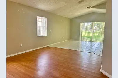 2585 NW 79th Avenue, Margate, FL 33063 - Photo 9