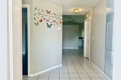2585 NW 79th Avenue, Margate, FL 33063 - Photo 3