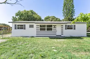 307 NW 6th St, Deerfield Beach, FL 33441 - Photo 1