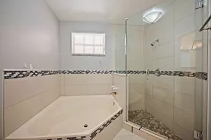 13400 NW 5th Ct, Plantation, FL 33325 - Photo 15