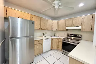 433 Pine Glen Ln, Greenacres, FL 33463 - Photo 7