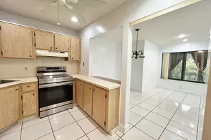 433 Pine Glen Ln, Greenacres, FL 33463 - Photo 3