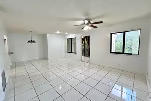 433 Pine Glen Ln, Greenacres, FL 33463 - Photo 9